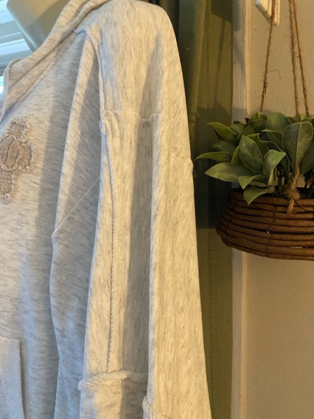 Bucket List light Gray oversized Ruffle Zip Hoodie with Drawstrings! Medium! - Picture 10 of 14